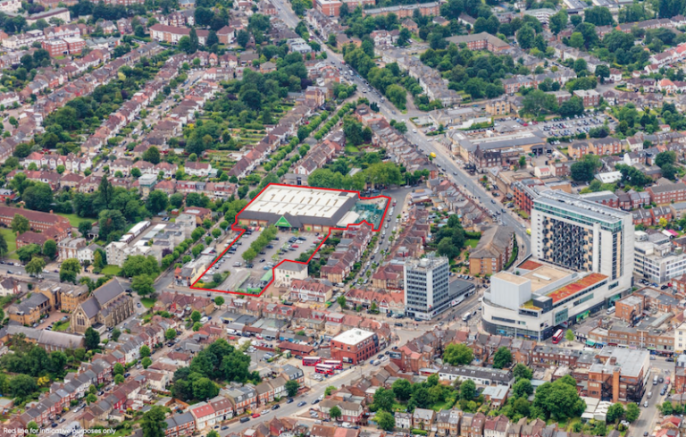 Land-at-HIgh-Road-North-Finchley-N12