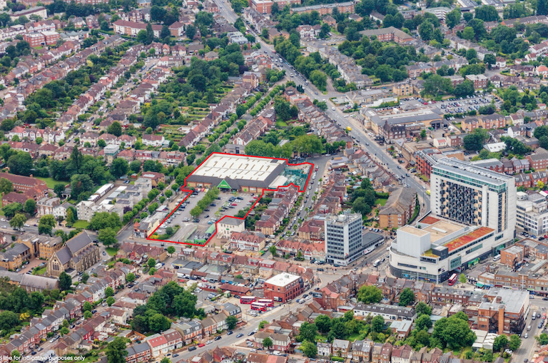 Land-at-HIgh-Road-North-Finchley-N12