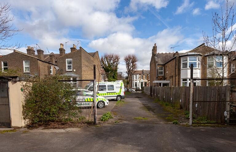 Adjacent 73 Kings Road E11 1AU