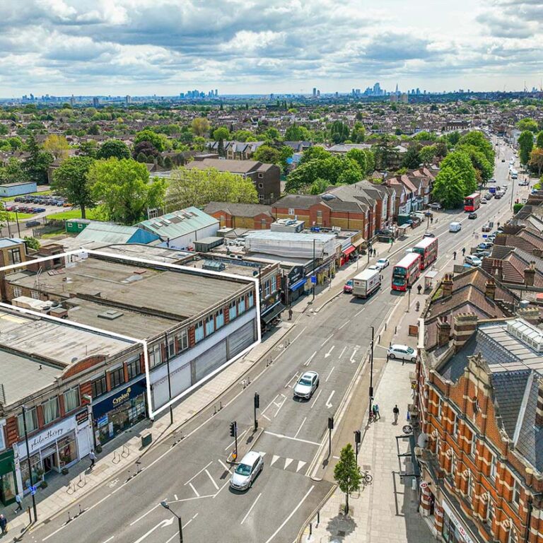 Green Lanes Palmers Green N13 5TU